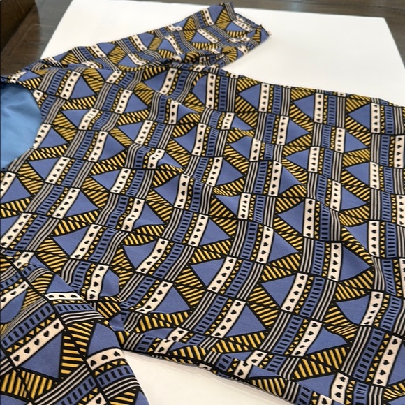 Sugarhill Boutique US 2 Blue and Yellow Geometric Print Blouse with 3/4 Sleeves - Picture 6 of 10